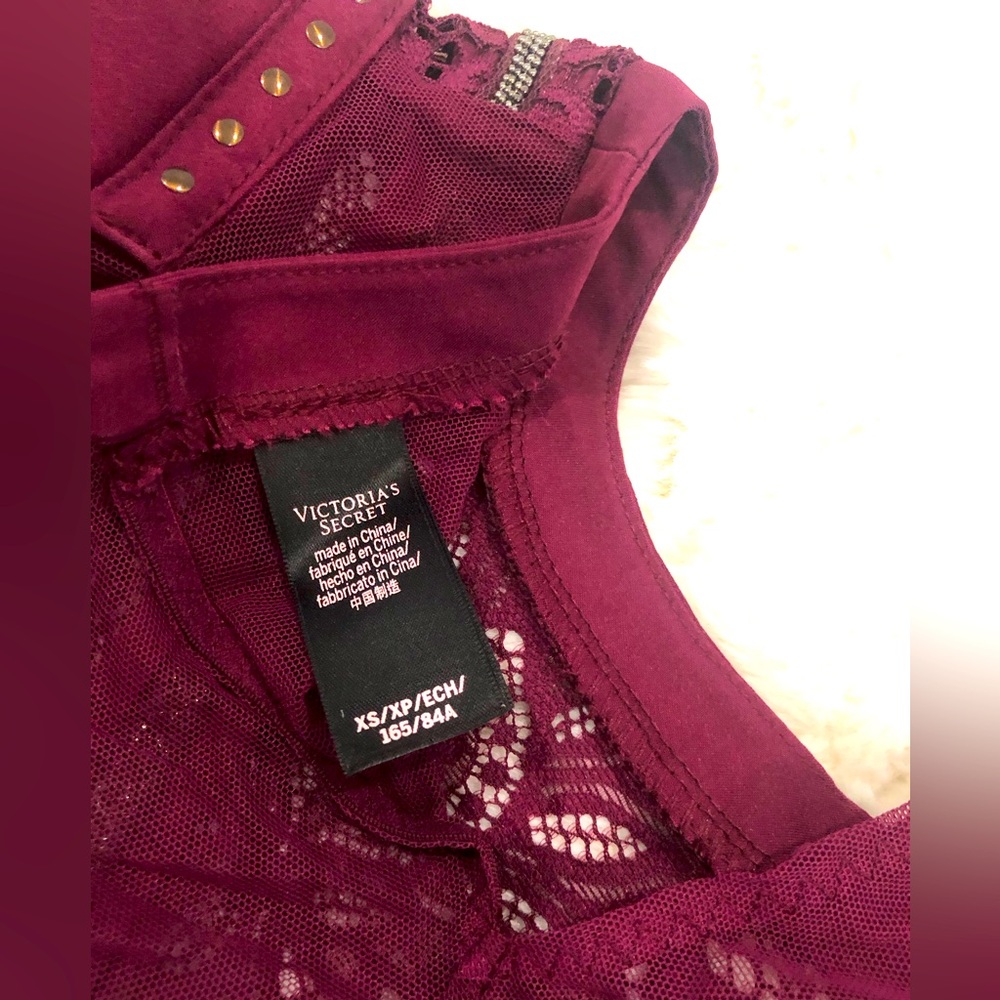 VERY SEXY Victoria’s Secret XSmall burgundy/maroon lace embellished bodysuit - Picture 9 of 14